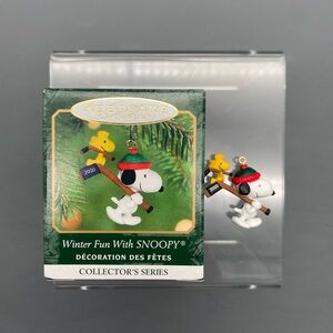 Hallmark Miniature Ornament 2000 Winter Fun With Snoopy #3 in the Series